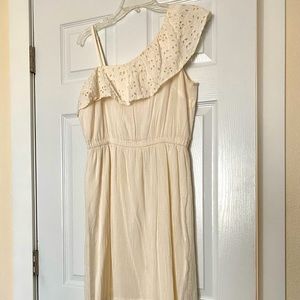 White one shoulder dress